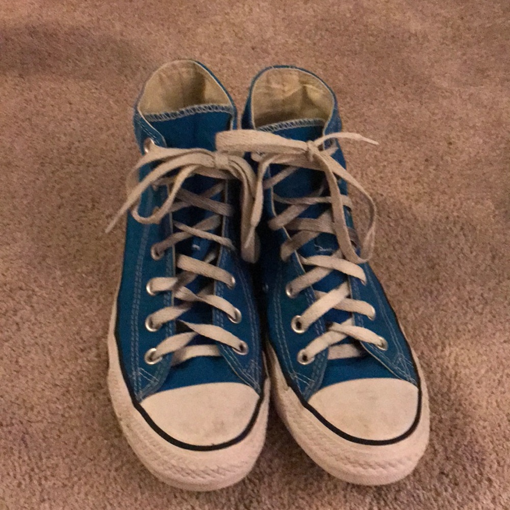 Blue high top converse